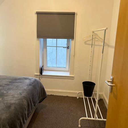 4 Bed Bungalow Near Airport Edinburgh Dış mekan fotoğraf