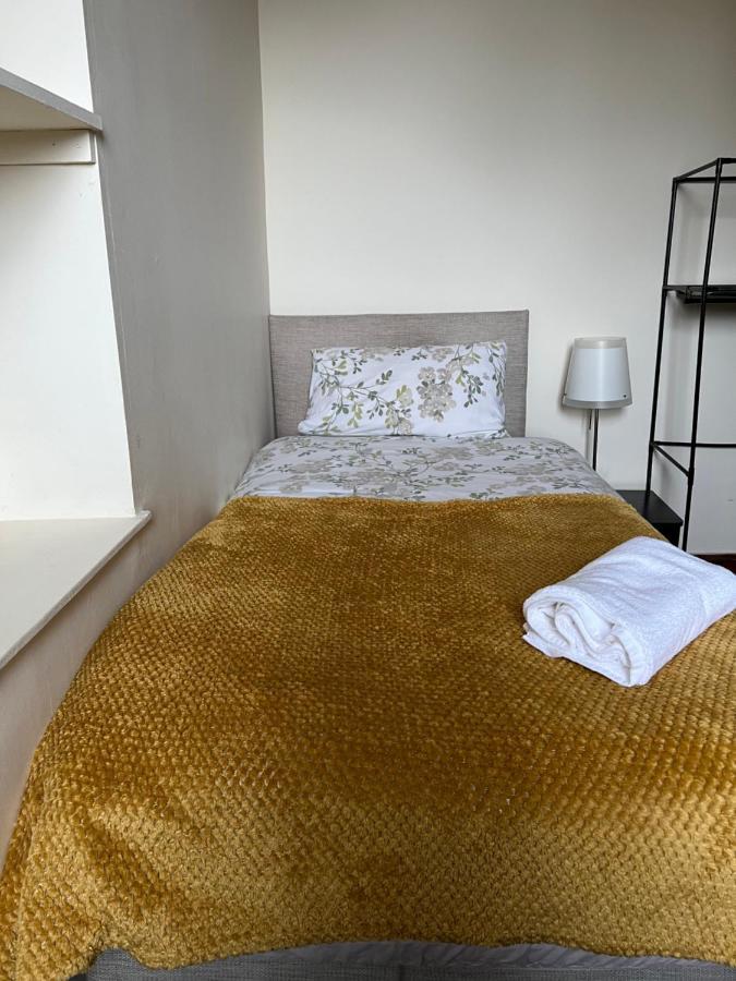 4 Bed Bungalow Near Airport Edinburgh Dış mekan fotoğraf