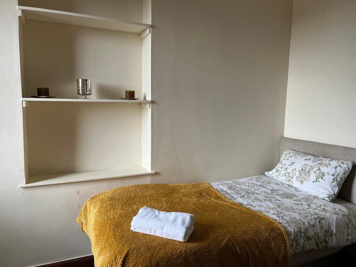 4 Bed Bungalow Near Airport Edinburgh Dış mekan fotoğraf