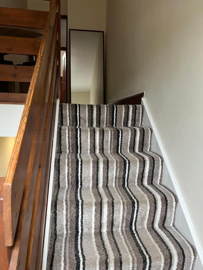 4 Bed Bungalow Near Airport Edinburgh Dış mekan fotoğraf