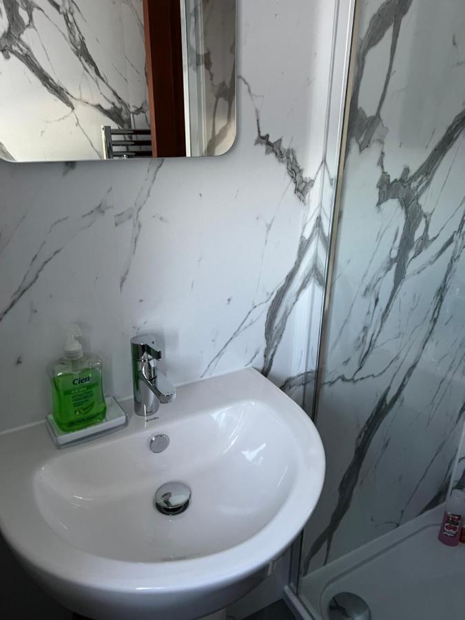 4 Bed Bungalow Near Airport Edinburgh Dış mekan fotoğraf