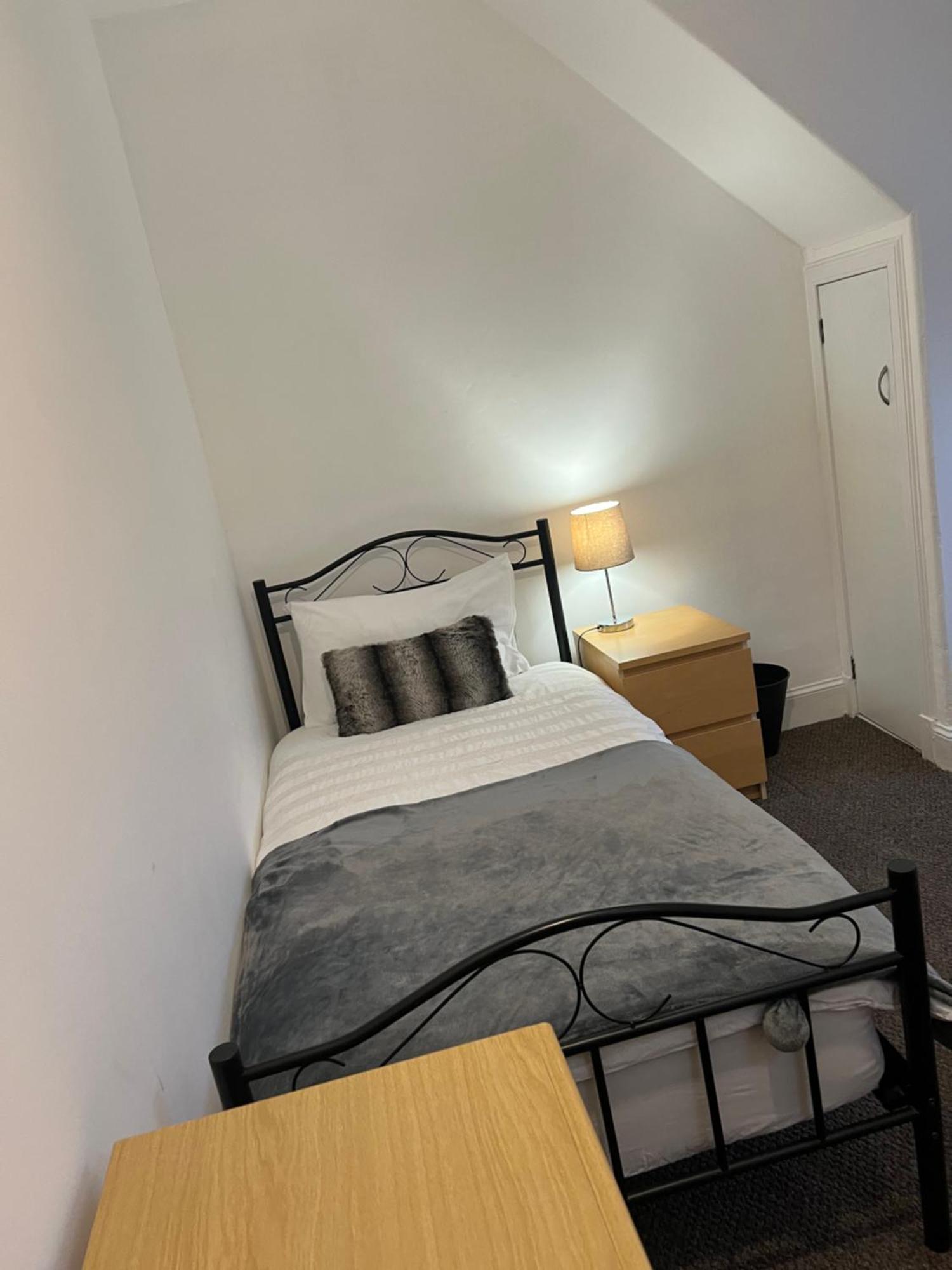 4 Bed Bungalow Near Airport Edinburgh Dış mekan fotoğraf