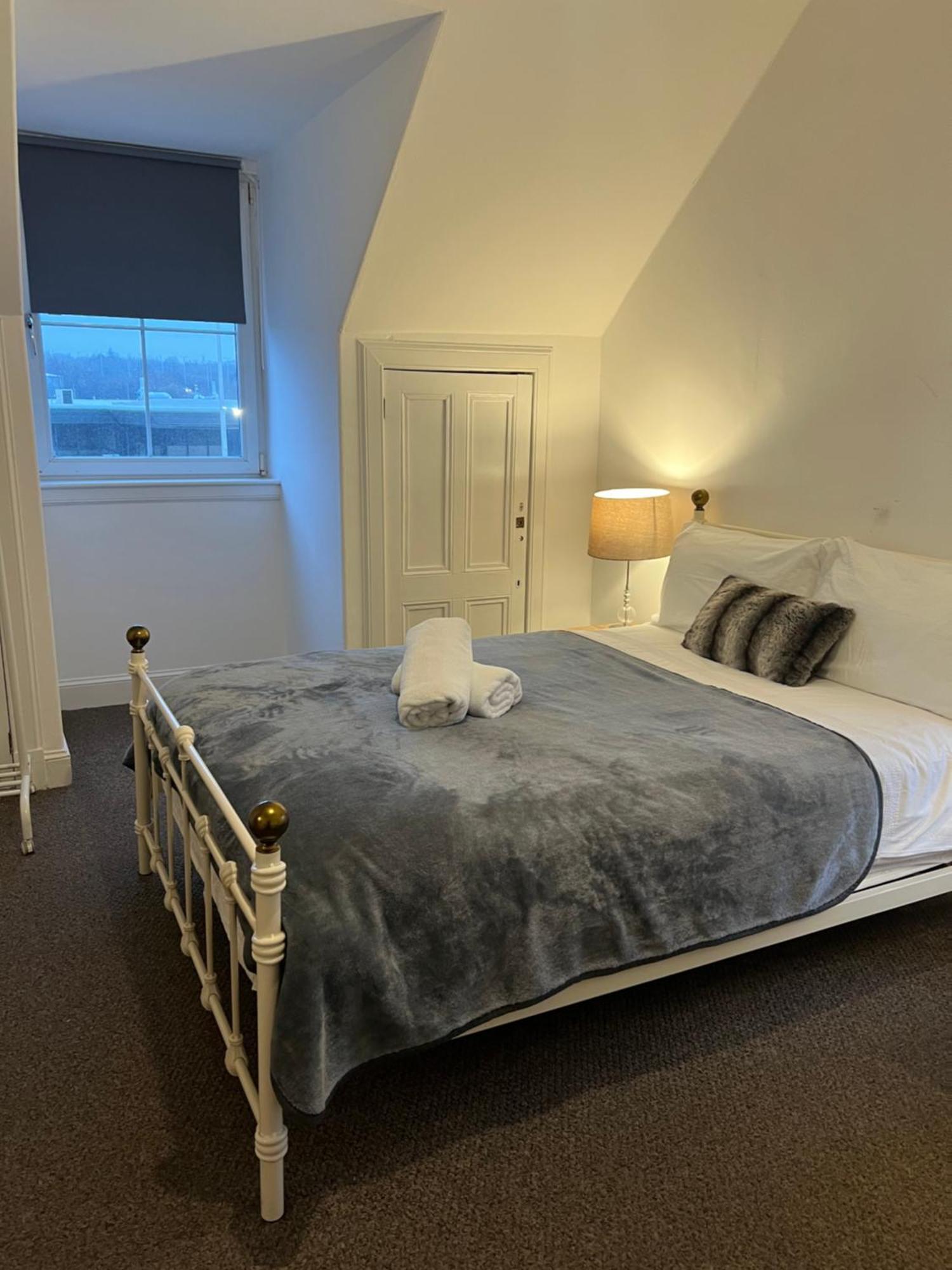 4 Bed Bungalow Near Airport Edinburgh Dış mekan fotoğraf