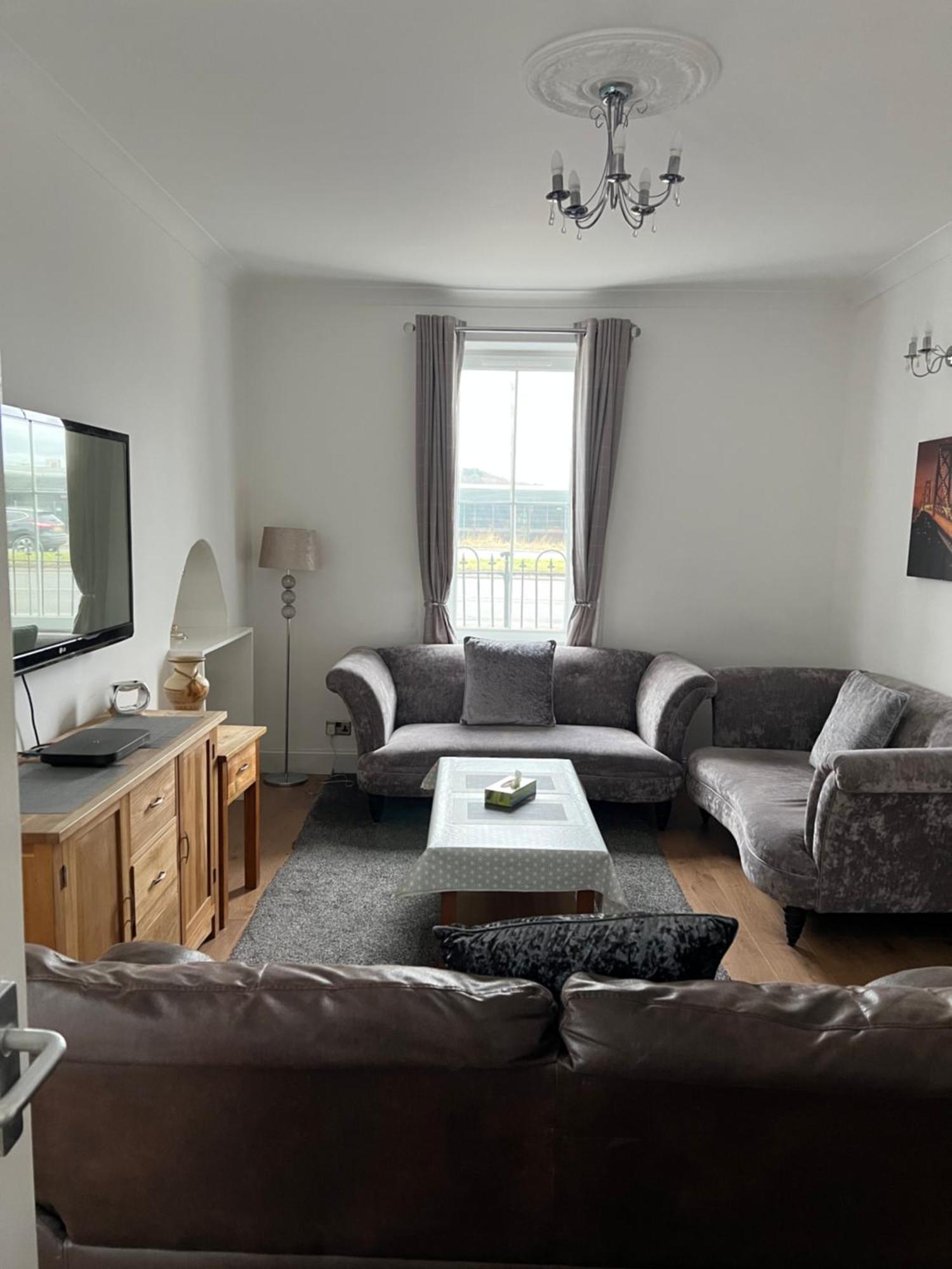 4 Bed Bungalow Near Airport Edinburgh Dış mekan fotoğraf
